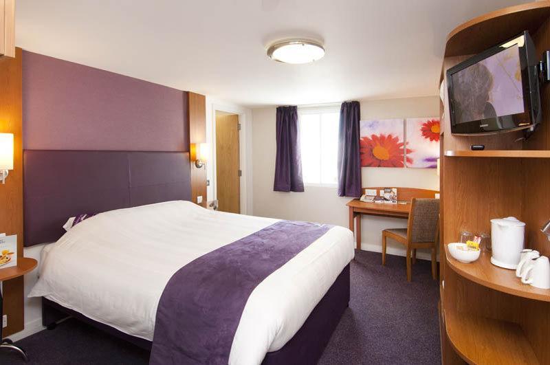 Premier Inn Frome Zewnętrze zdjęcie