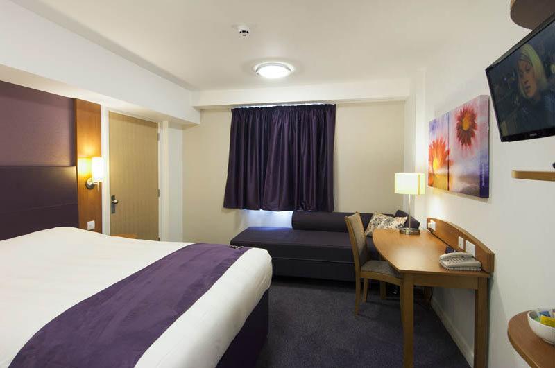 Premier Inn Frome Zewnętrze zdjęcie